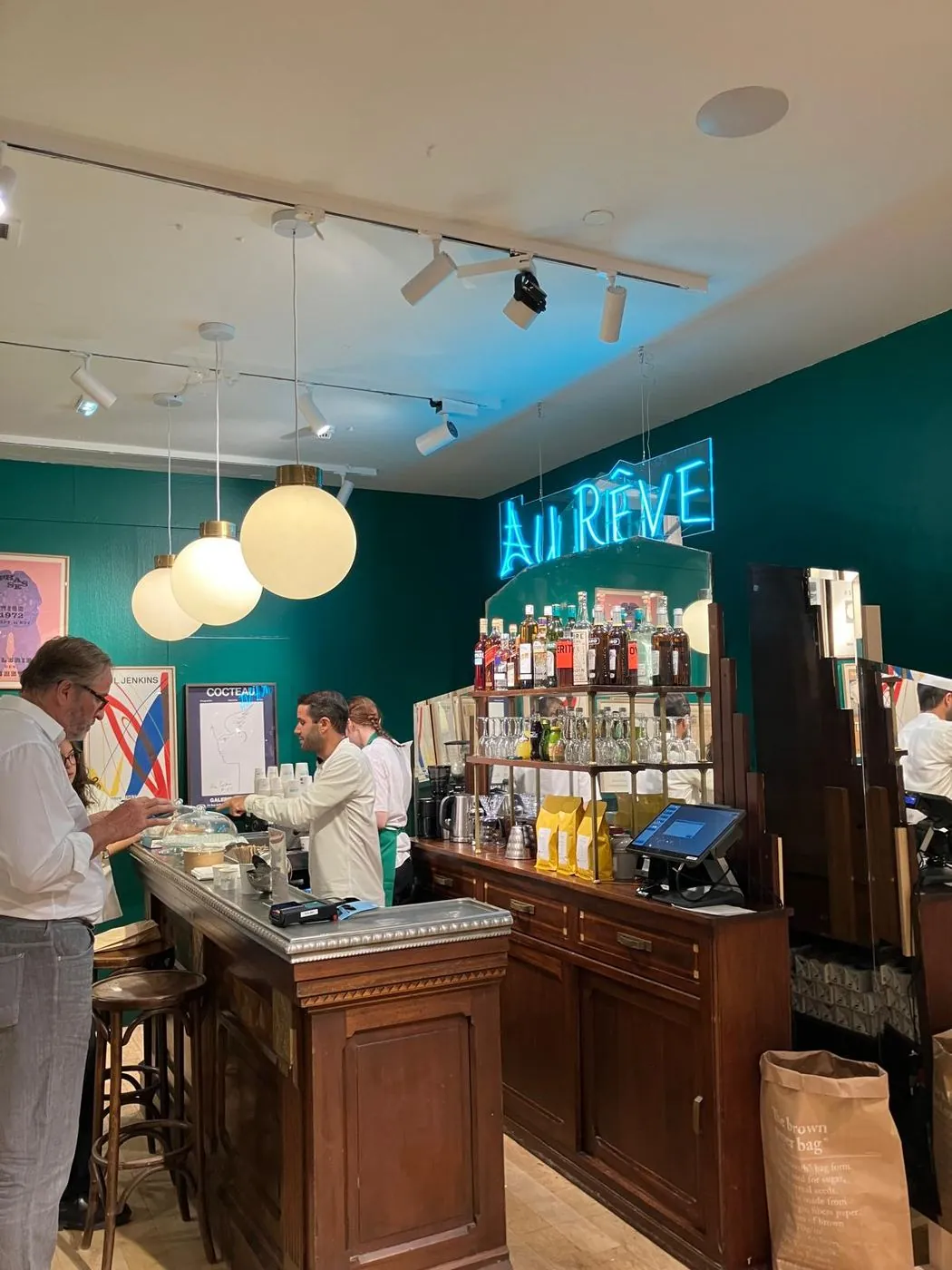 Au Rêve — comptoir parisien